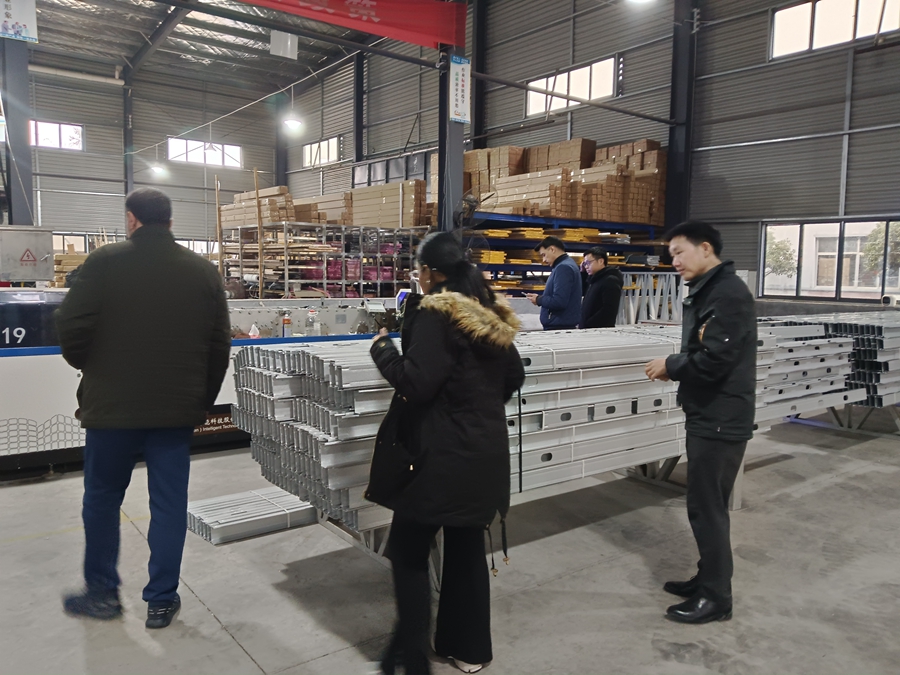 輕鋼別墅的地基和地基處理是否需要特別考慮？